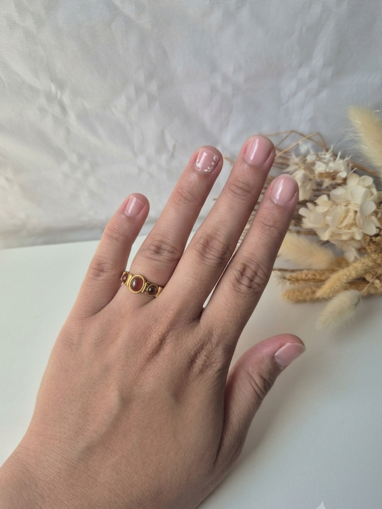 Bague Vintage Cabochons Rouges – Acier Inoxydable & Plaqué Or 18K