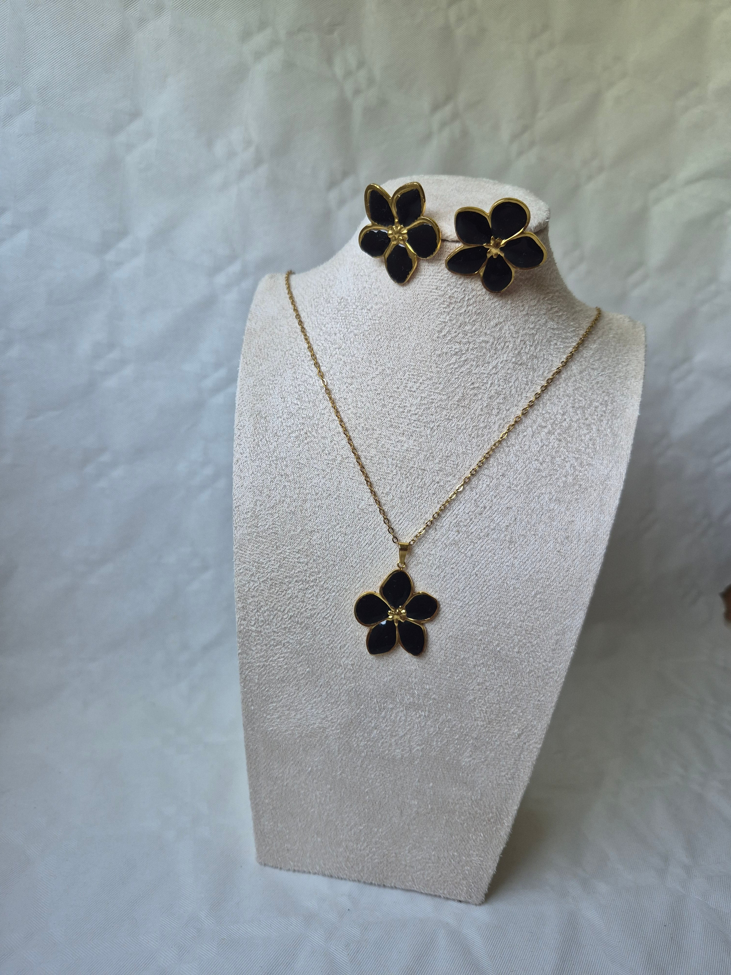 Parure Collier et Bracelet Fleur en Émail – Acier Inoxydable Doré et noir