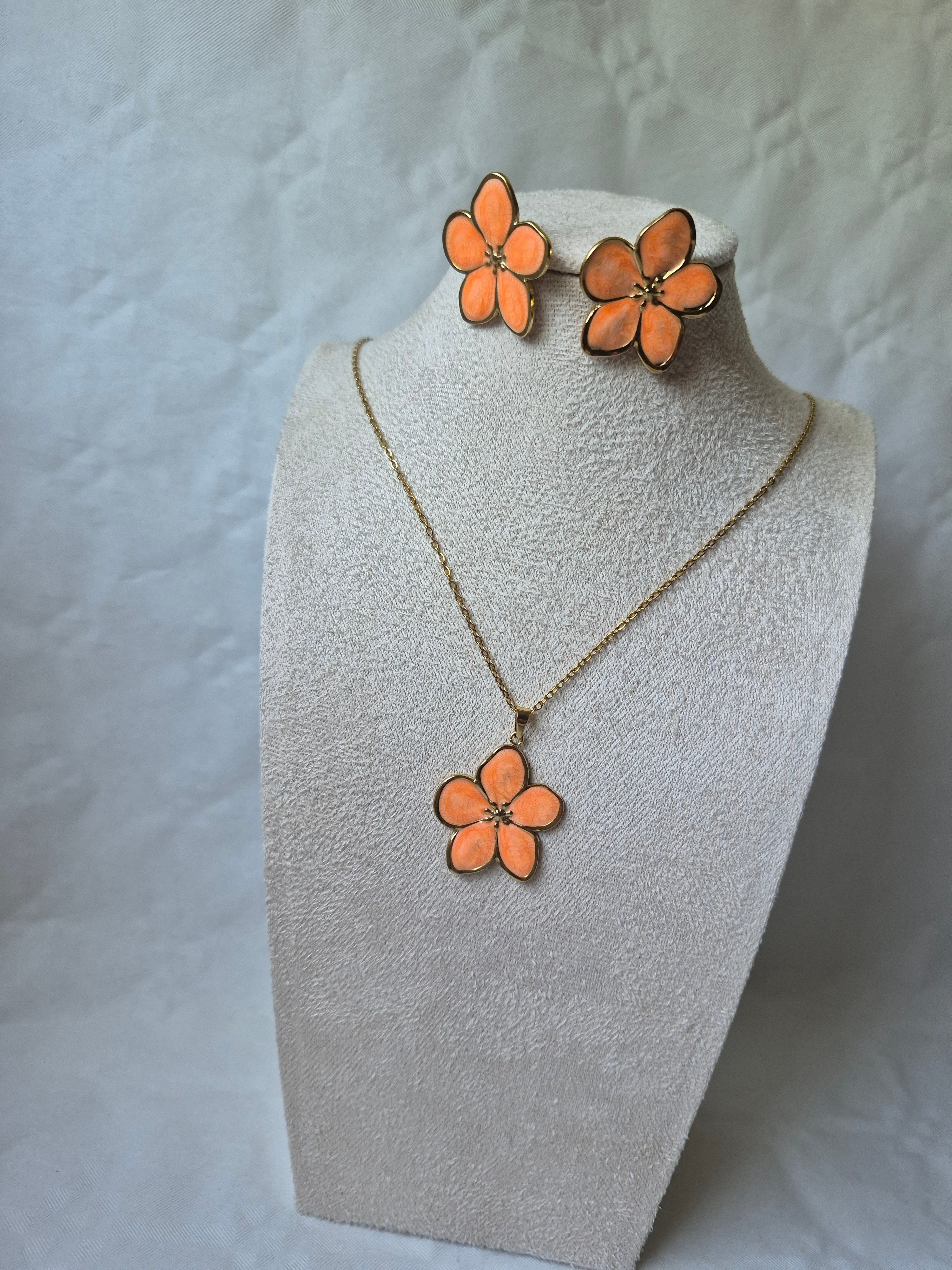 Parure Collier et Bracelet Fleur en Émail – Acier Inoxydable Doré et orange