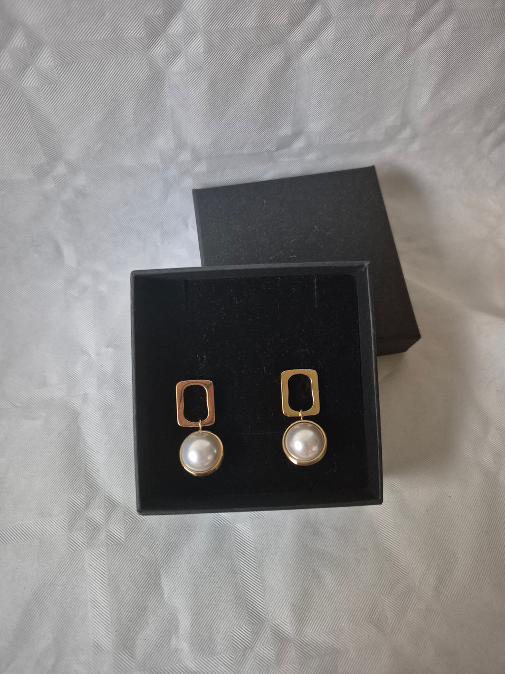 Boucles d’Oreilles Pendants & Perles Nacre – Acier Inoxydable Plaqué Or 16K