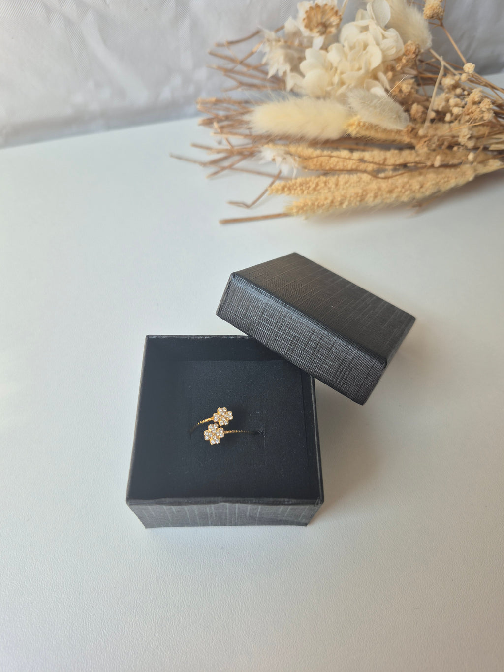 Bague Ajustable Trèfle Fleuri en Acier Inoxydable Plaquée Or
