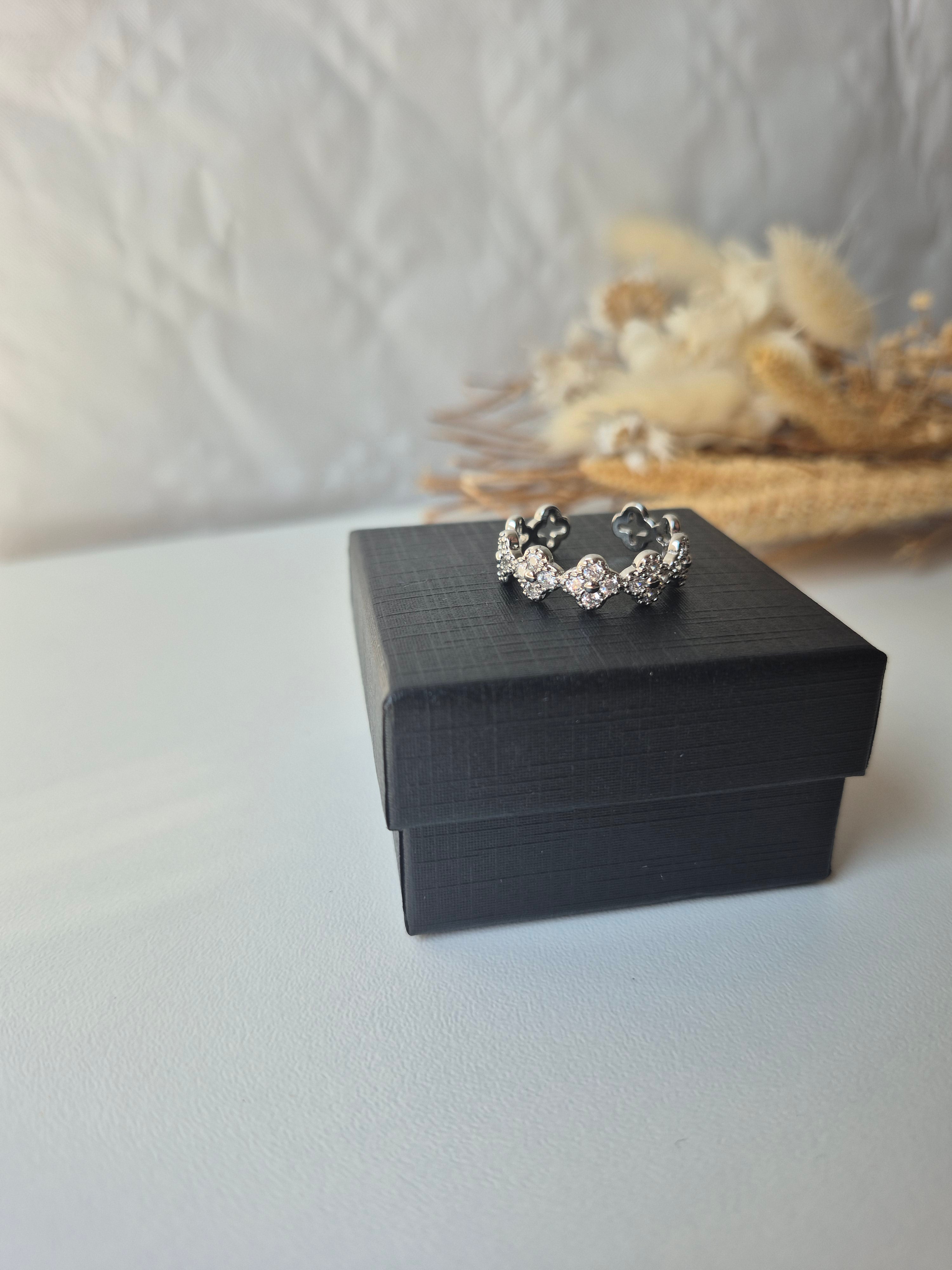 Bague Vintage Plaquée Or 18K Ajustable – Zircon Brillant – Taille Réglable