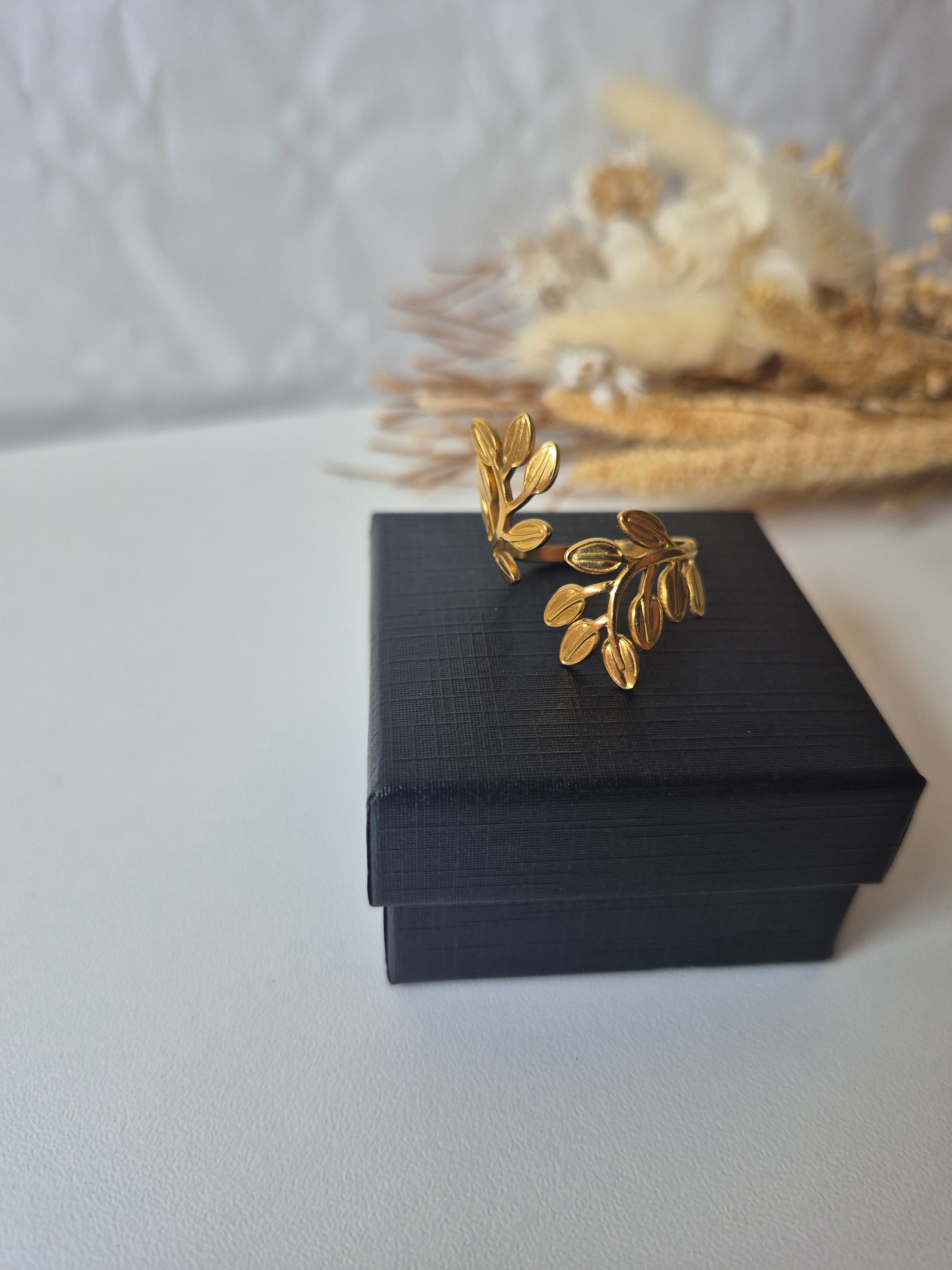Bague Feuille d'Olivier – Plaqué Or & Acier Inoxydable Water resistant