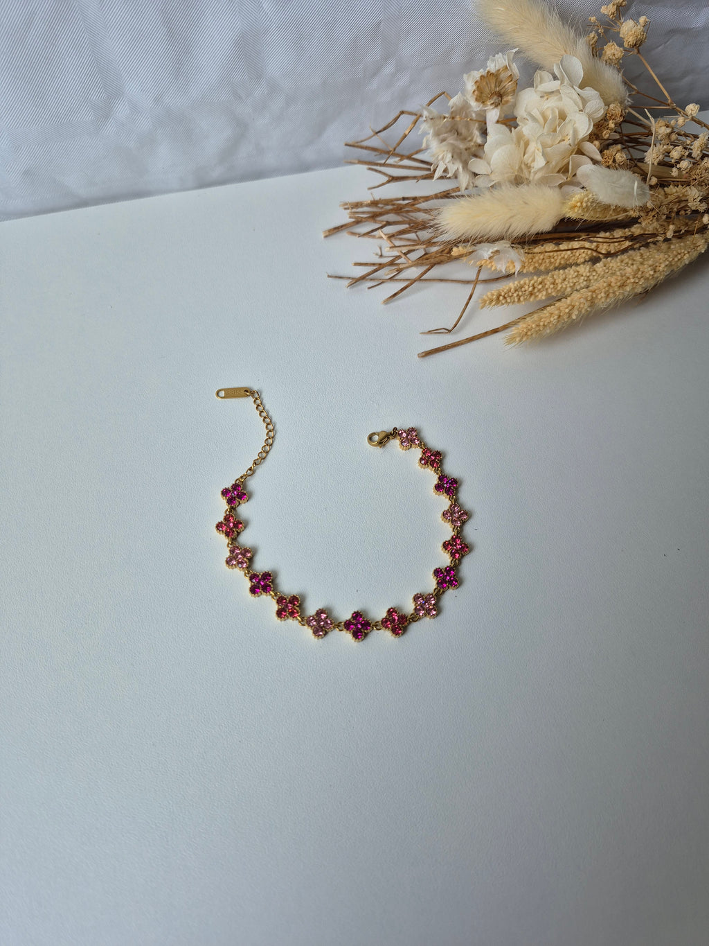 Bracelet Porte-Bonheur Trèfle Strass Camaïeu de Rose  – Doré à l'Or Fin