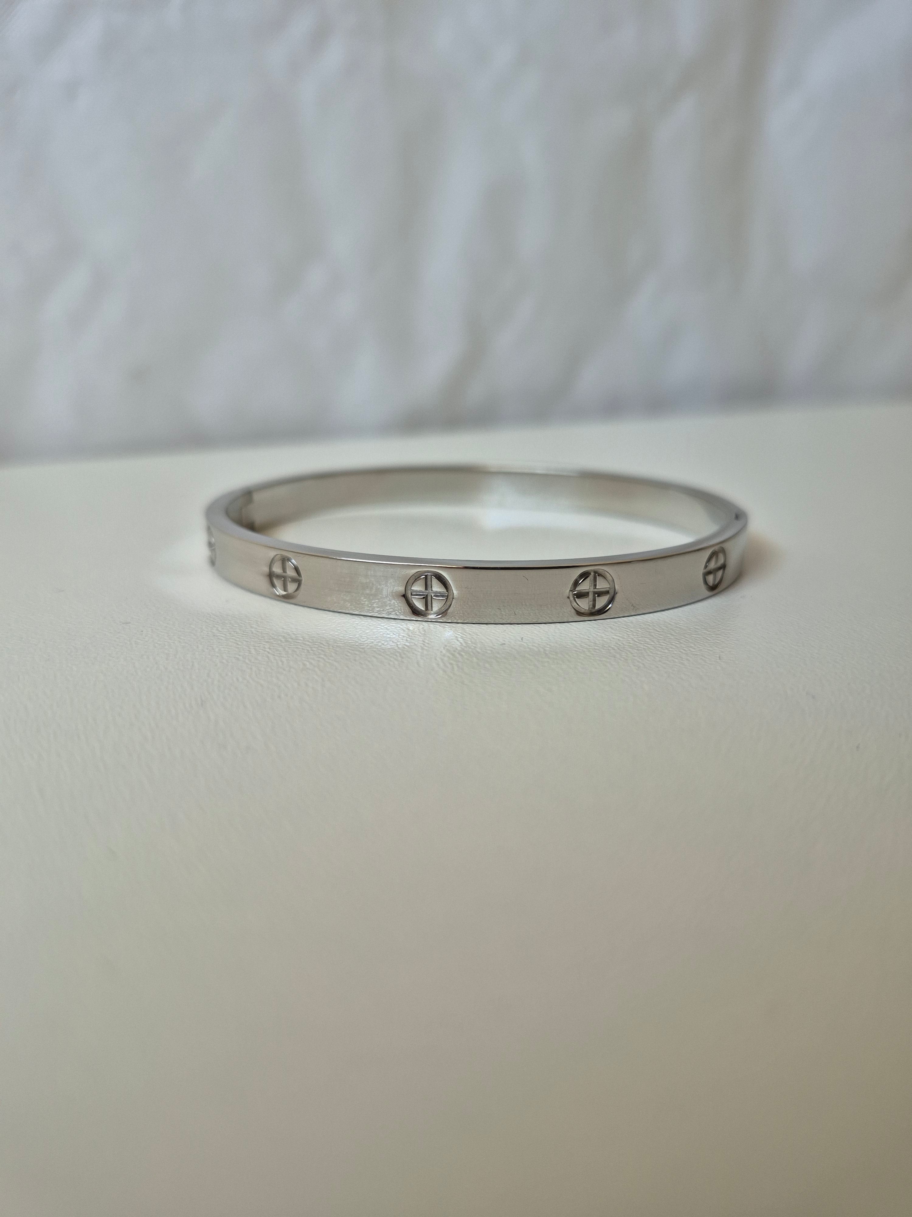 Bracelet Femme Acier Inoxydable Argenté – Jonc Ovale 6 cm Anti-Allergique